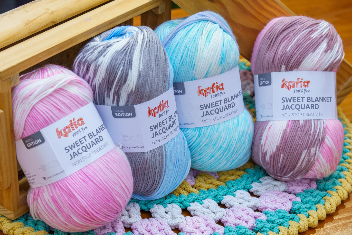 Sweet blanket jacquard